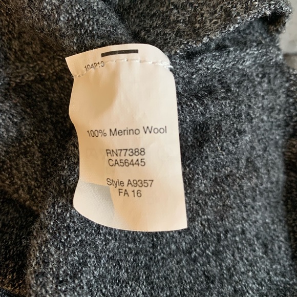 Madewell 100% Merino Wool Crewneck sweater - Picture 5 of 7